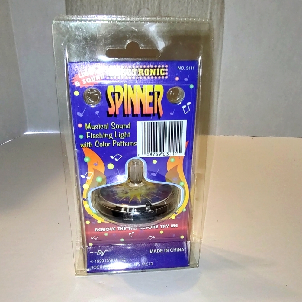 1999 Daval Electronic Toy Spinner Musical And Flashing Lights (P1)